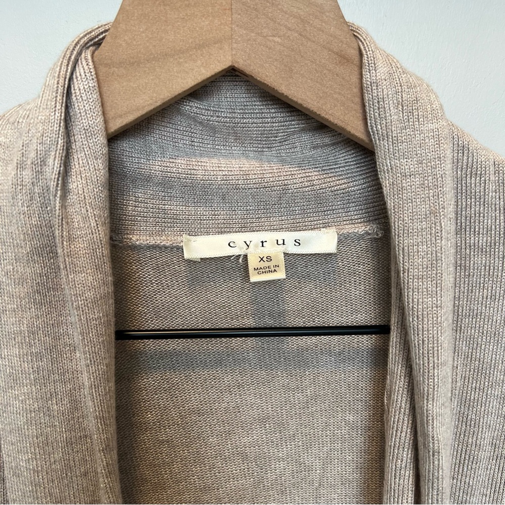 Cyrus Women's 3/4 Length Sleeve Cardigan Sweater - size XS - Picture 4 of 6